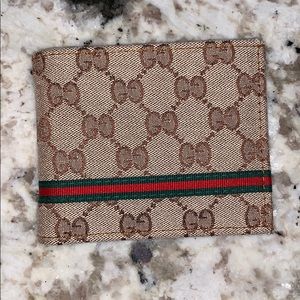 Gucci wallet